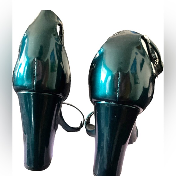 Dress Sandals- Madden Girl Block Hill Dress Sandals NWOT (9M) - Picture 2 of 5